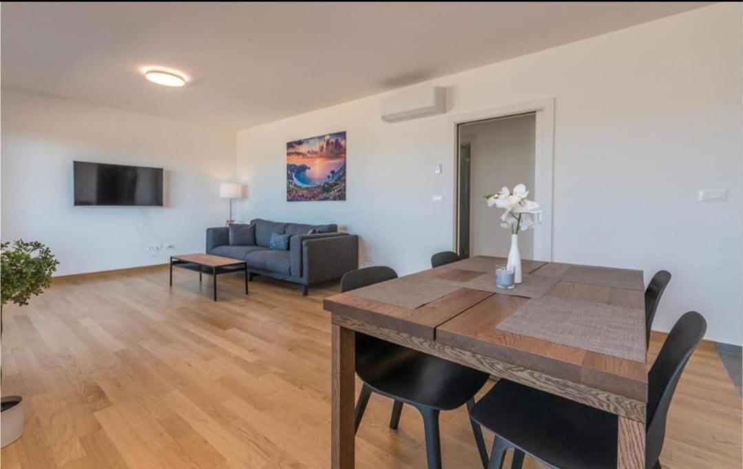 Dvj Apartments 3 Sveti Filip i Jakov Ngoại thất bức ảnh